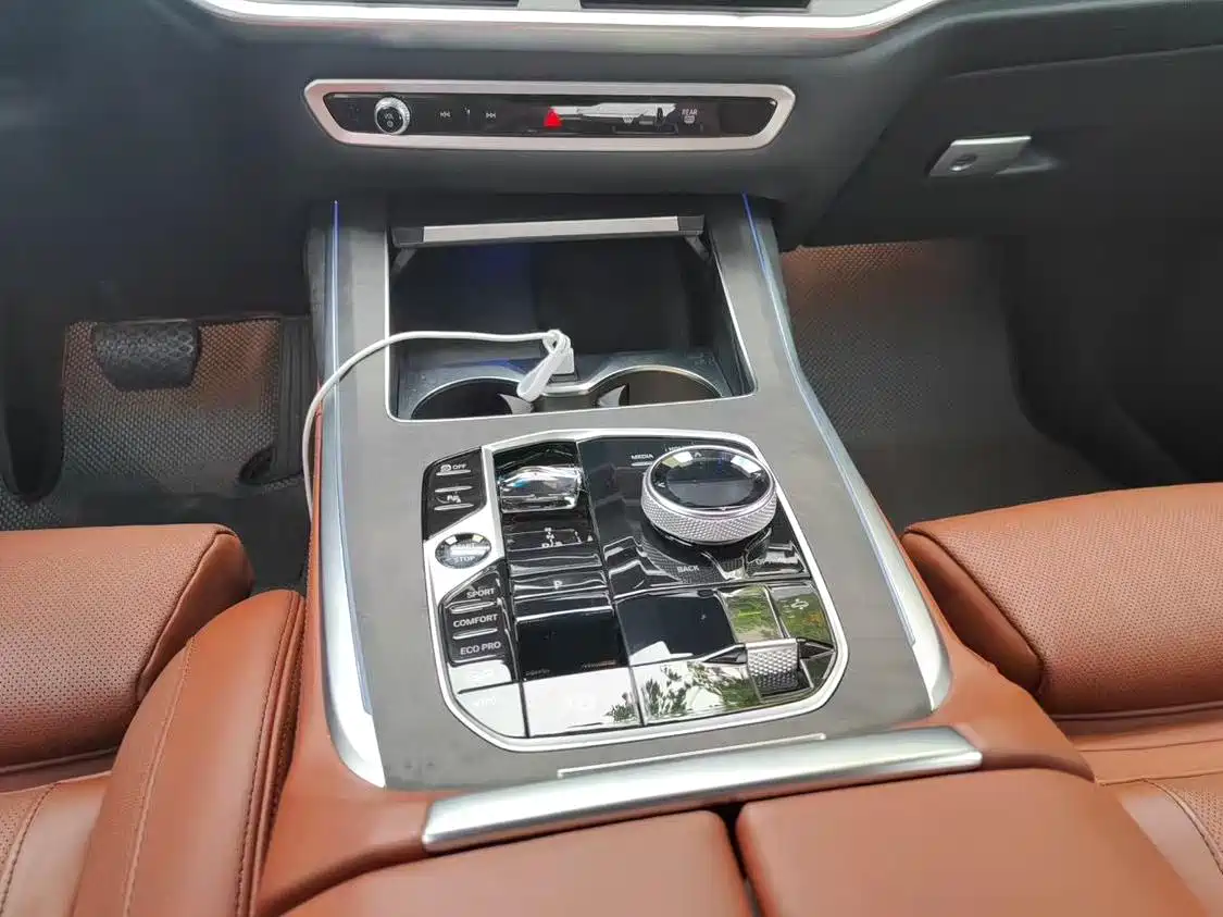 BMW X7 2023 xDrive40i Exclusive Luxury Package фото 8