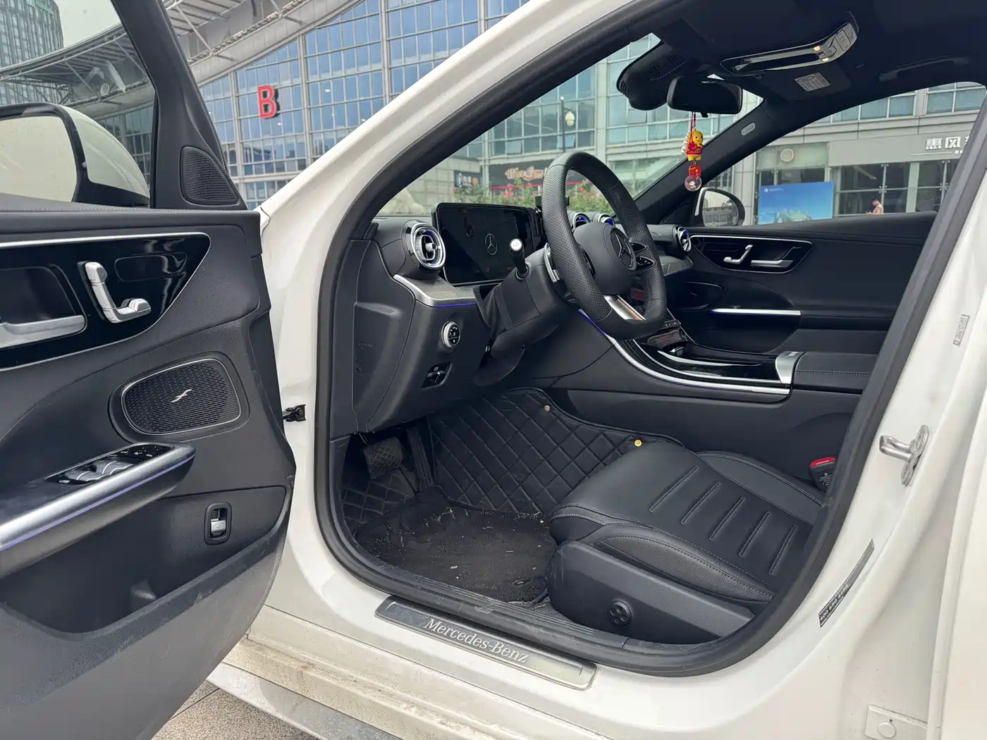 Mercedes-Benz C-Class 2024 Facelift C 260 L Sport фото 4