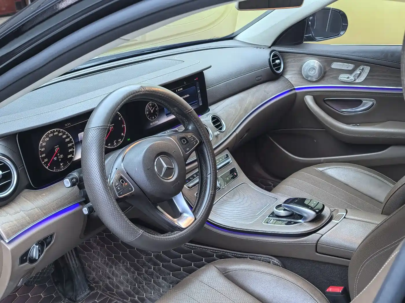 Mercedes-Benz E-Class 2018 Facelift E 300 L Luxury фото 14