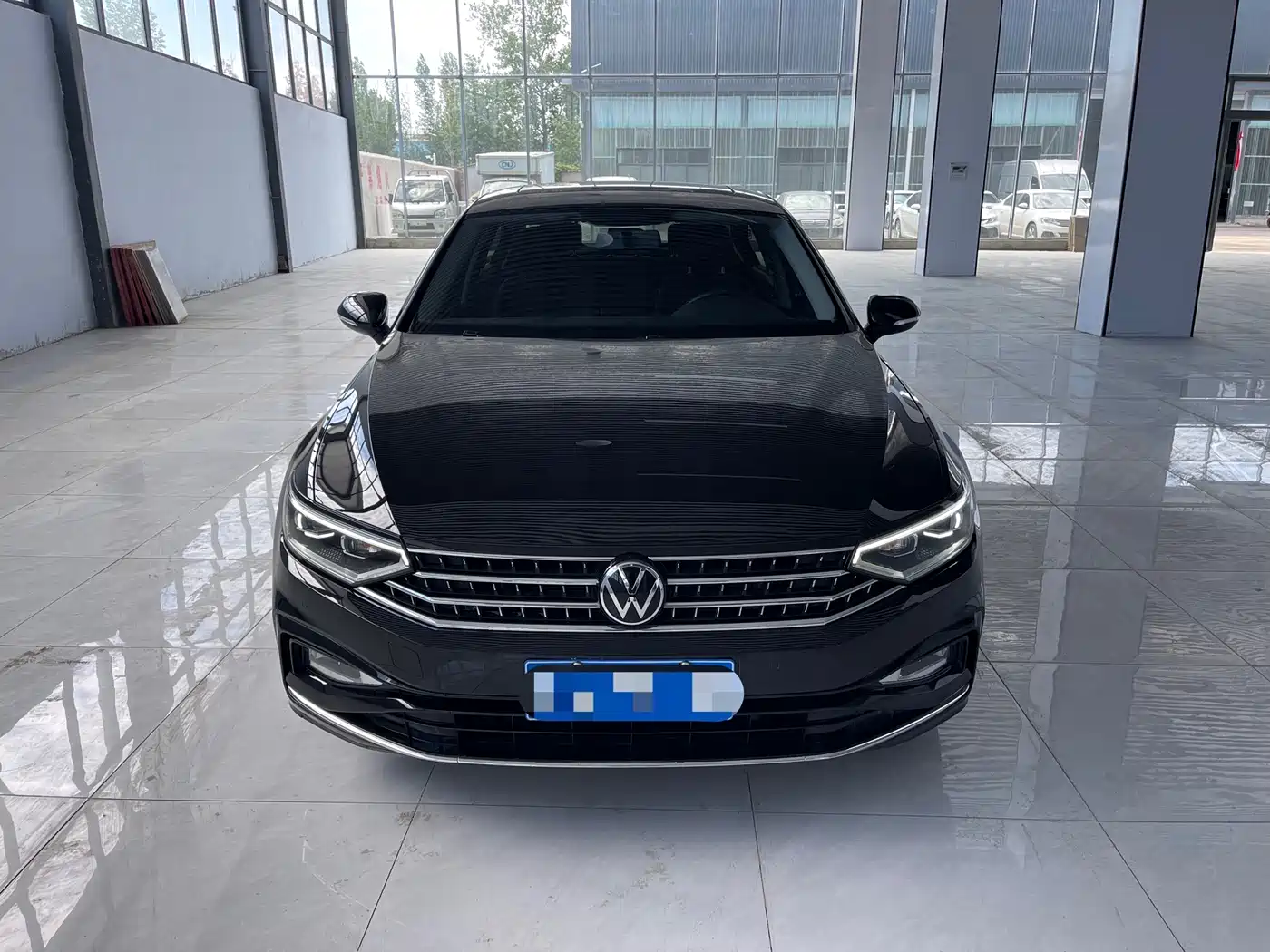 Volkswagen Magotan 2023 2 Million Units Commemorative Edition 280TSI DSG Comfort фото 2