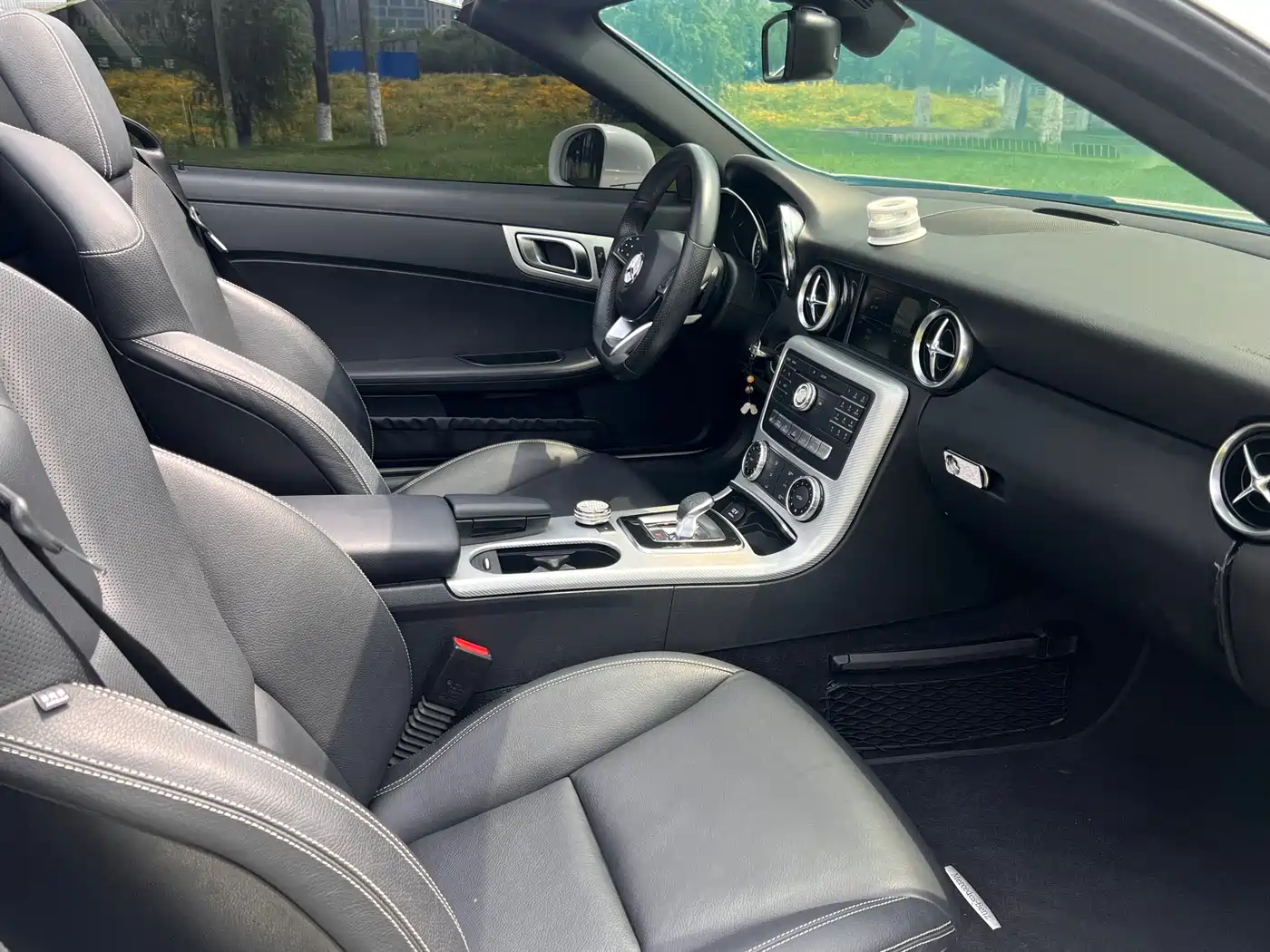 Mercedes-Benz SLC 2018 SLC 260 Dynamic фото 12
