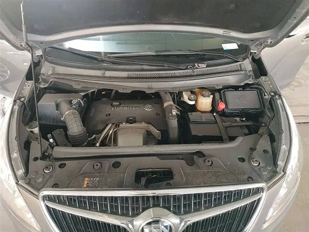 Buick GL8 2018 28T Comfort China VI фото 16