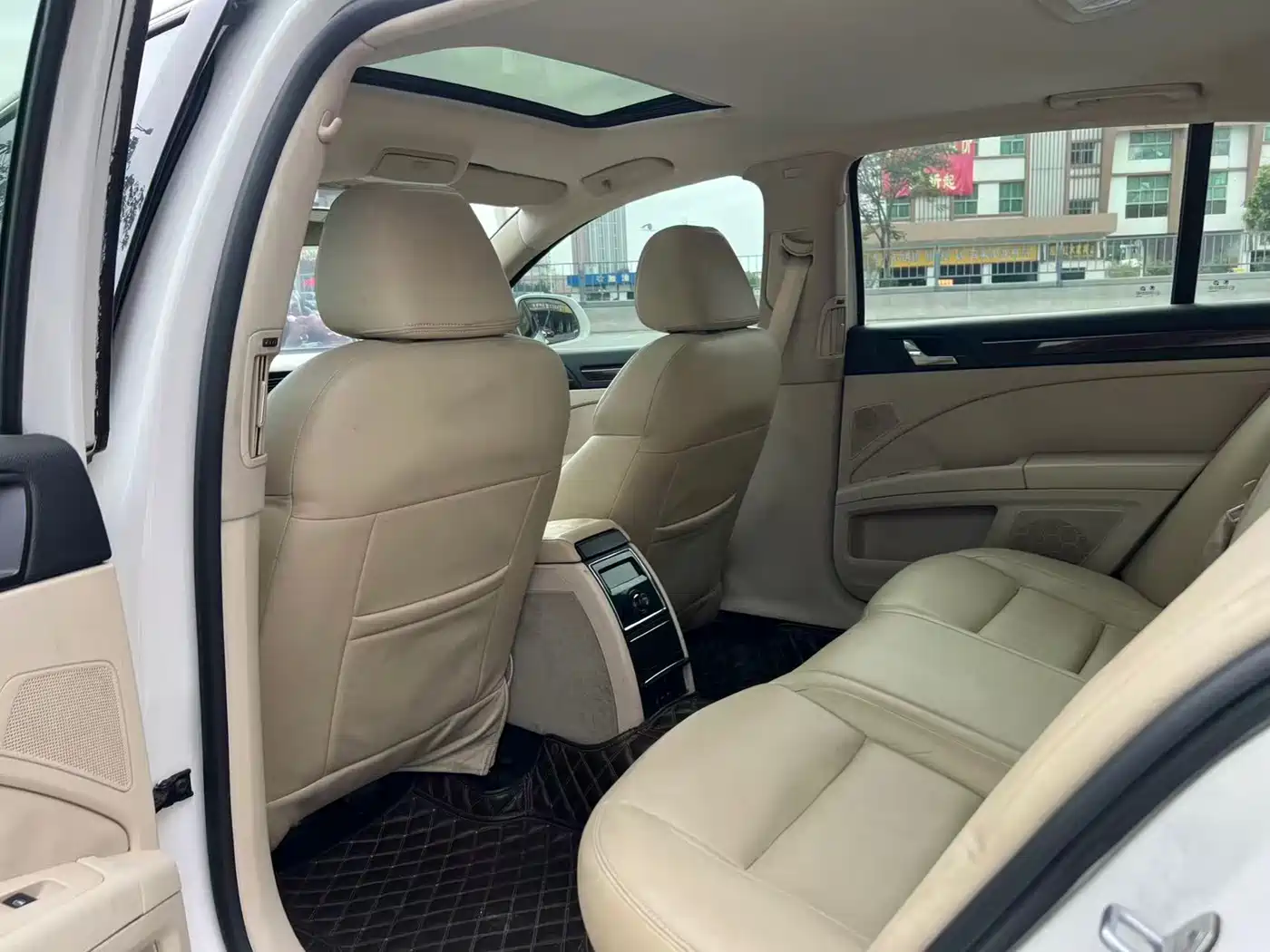 Škoda Superb 2013 1.8TSI Automatic Elite Edition фото 18