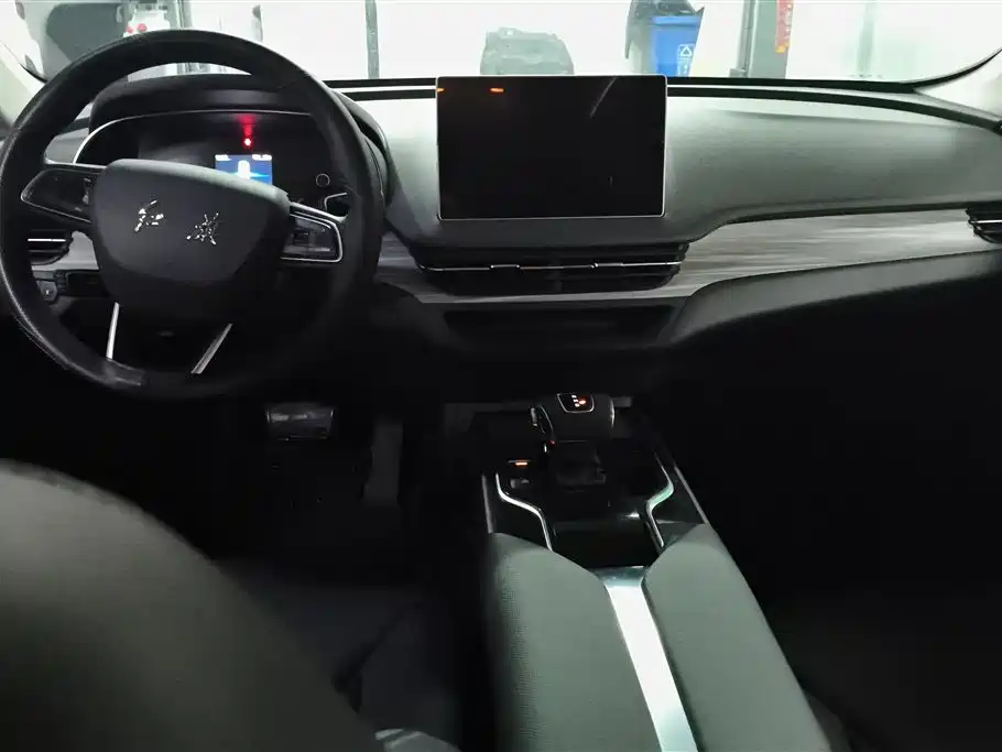 Hongqi E-QM5 2023 620km PLUS фото 12