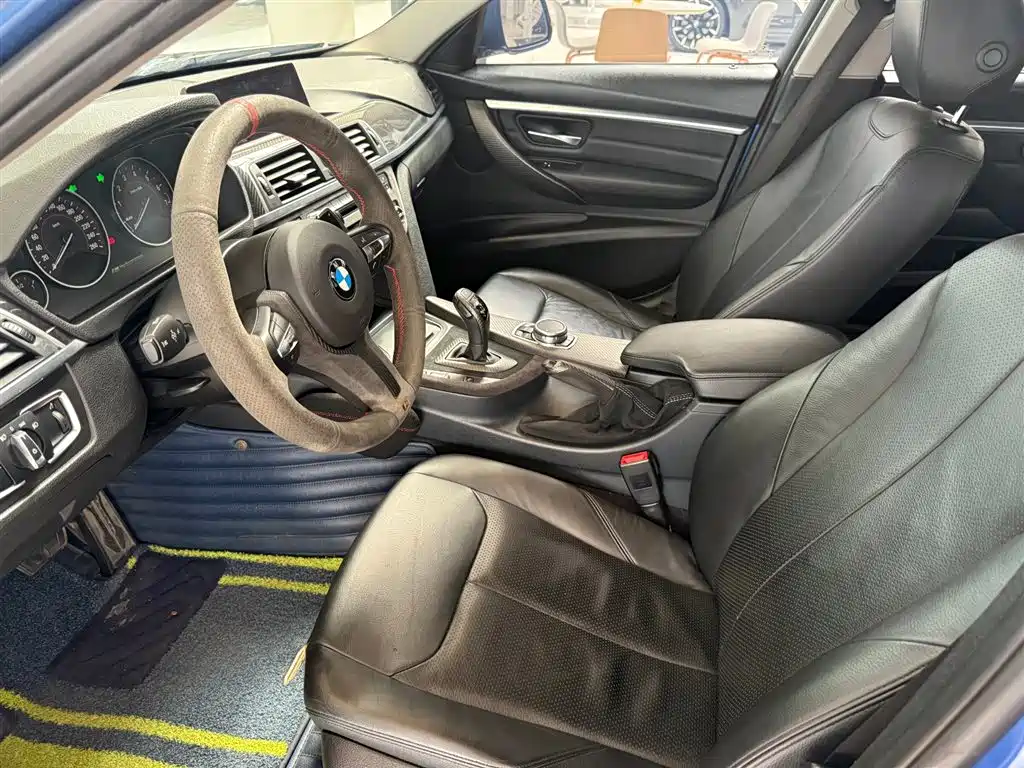 BMW 3 Series 2017 330Li M Sport фото 11