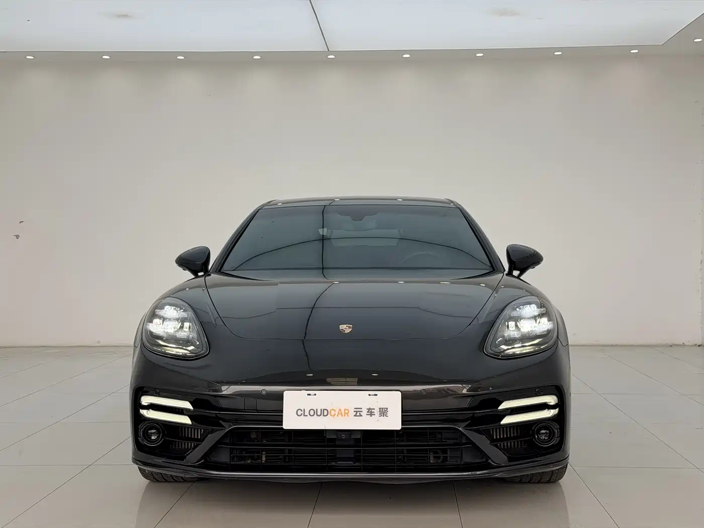 Porsche Panamera 2019 Panamera 4 Executive Long Wheelbase 2.9T фото 2