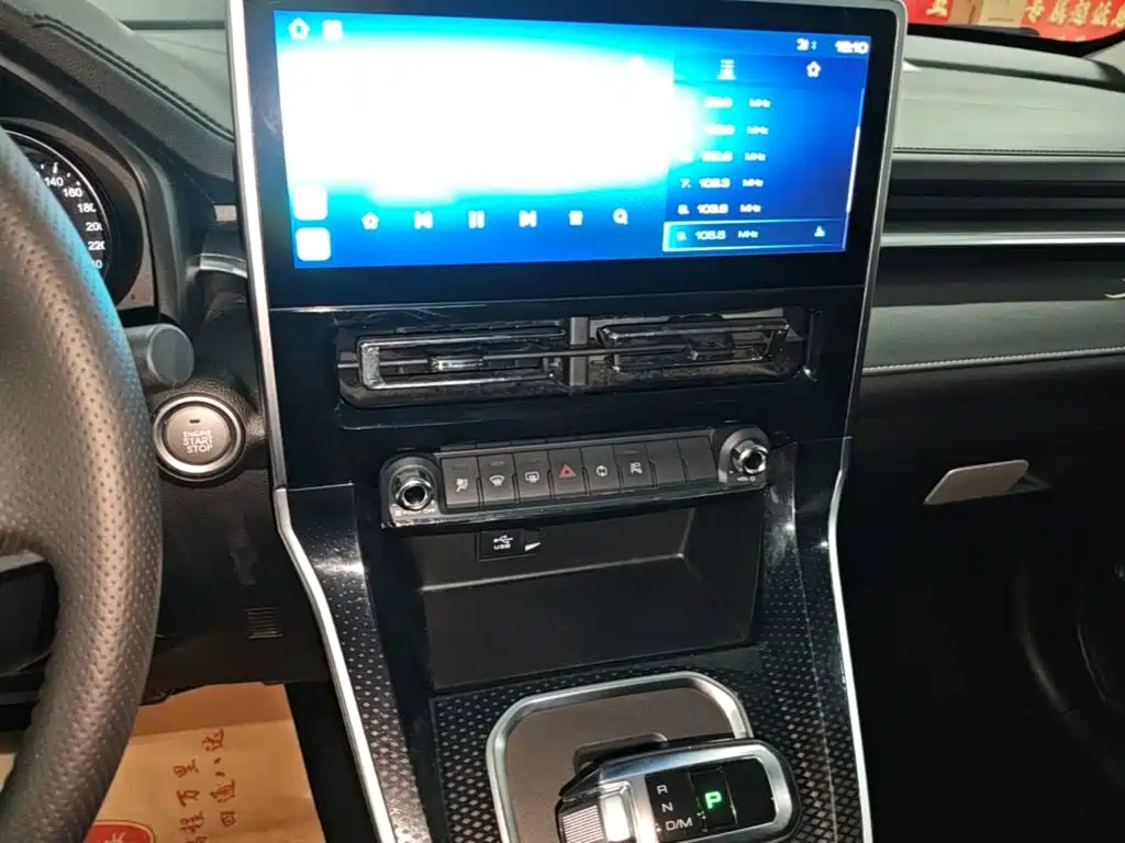 Фото 13 - Haval M6