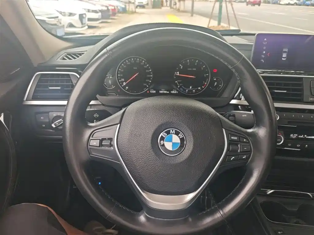 BMW 3 Series 2019 320Li Fashion Type фото 11