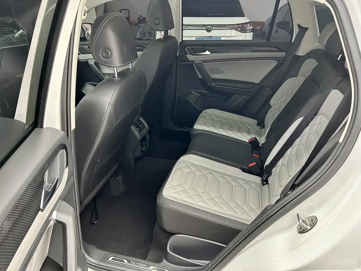 Volkswagen Tayron 2023 280TSI 2WD Luxury Plus Advanced Edition фото 12