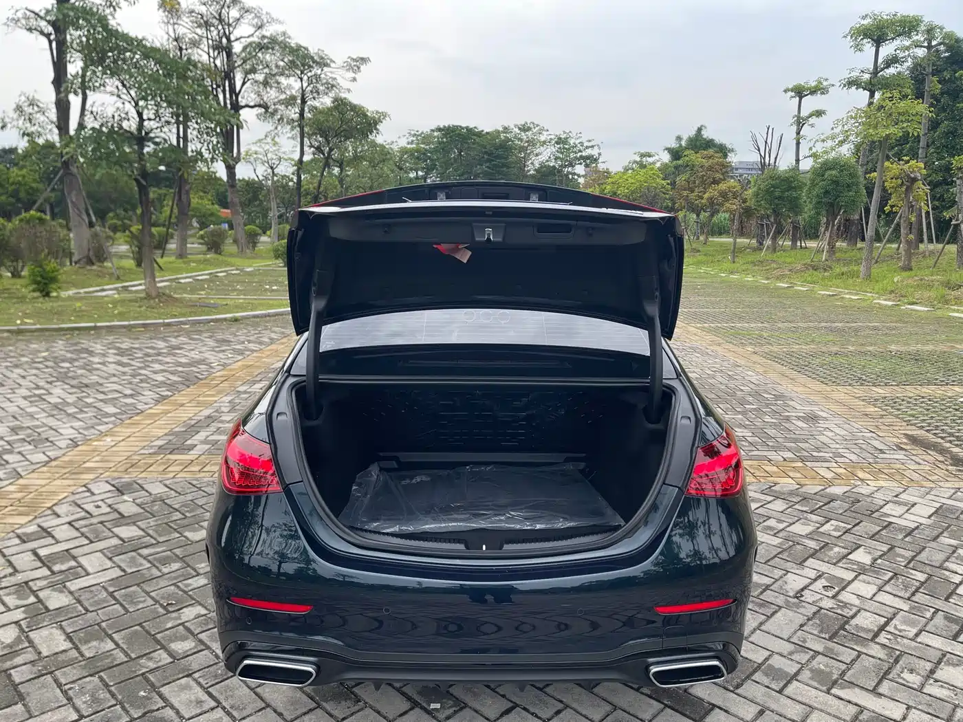 Mercedes-Benz C-Class 2024 Facelift C 260 L Moonlight Sport фото 22