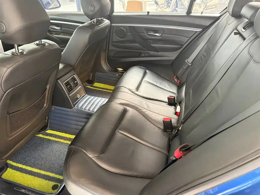 BMW 3 Series 2017 330Li M Sport фото 3
