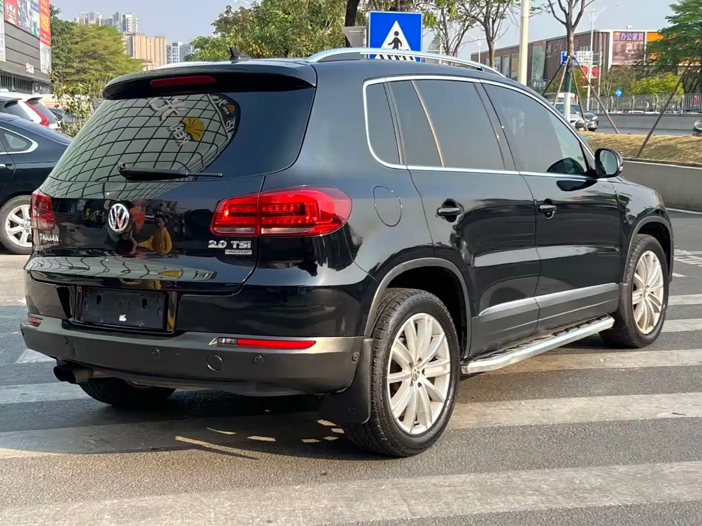 Volkswagen Tiguan 2012 2.0TSI Comfort фото 4