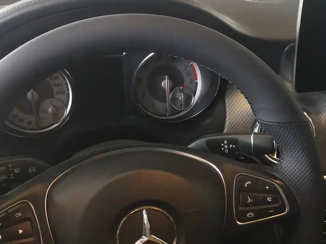 Mercedes-Benz GLA 2016 GLA 200 Dynamic фото 13