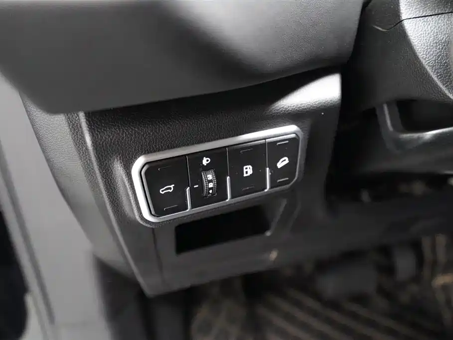Haval H6 New Energy 2023 DHT-PHEV 110KM Smooth Edition фото 7