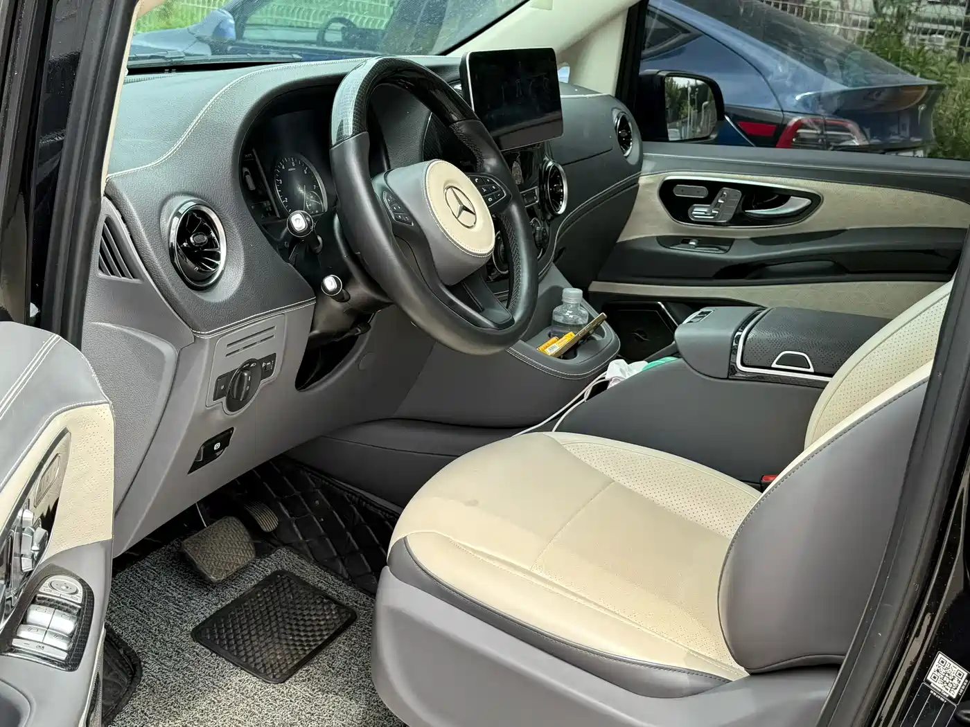 Mercedes-Benz Vito 2024 2.0T Elite 9-Seater фото 2