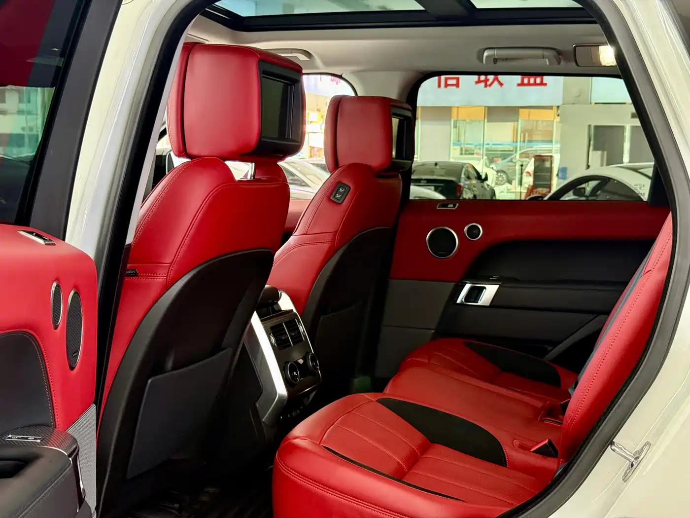 Land Rover Range Rover Sport 2019 3.0 L6 HSE DYNAMIC фото 6