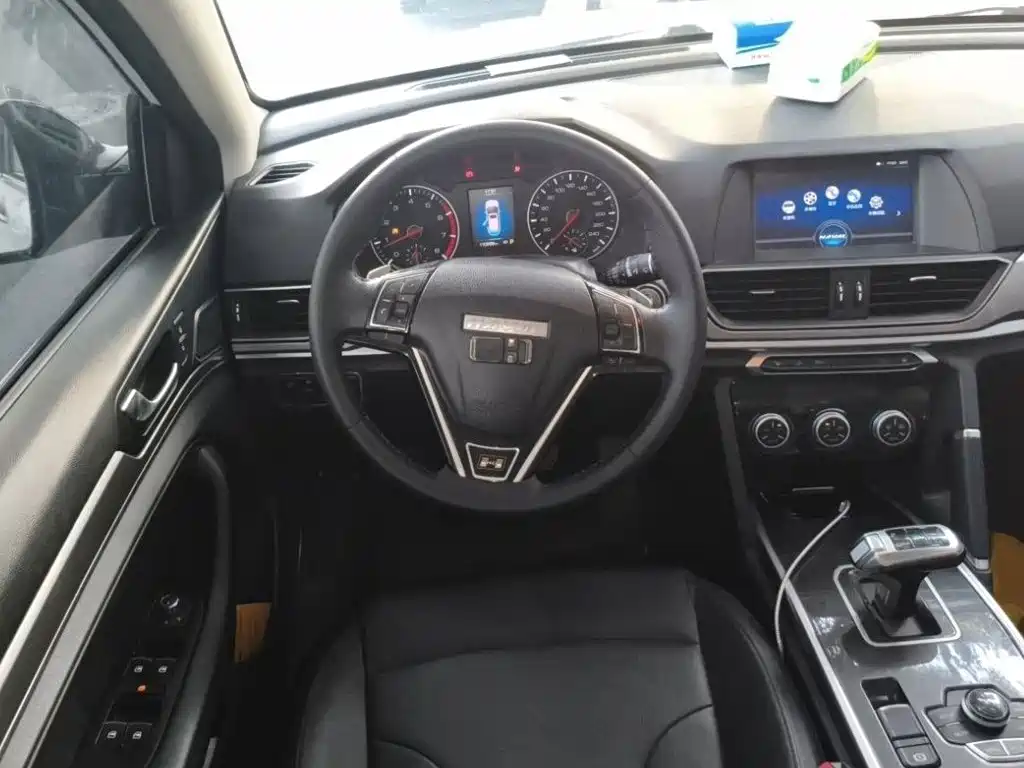 Фото 13 - Haval H6