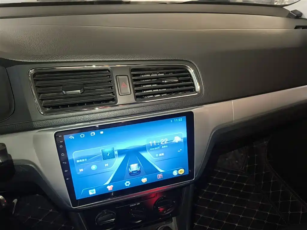 Volkswagen Lavida 2017 1.6L Manual Trend Edition фото 13