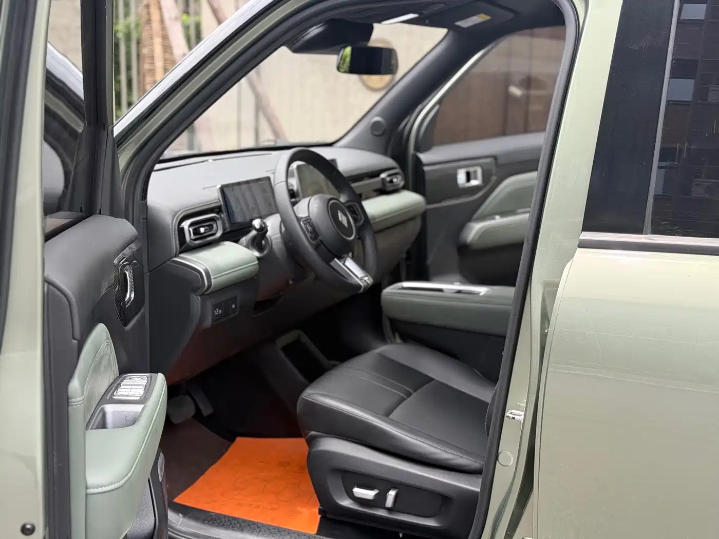 Baojun Yueye Plus 2024 2024 Smart Premium 4-Seater