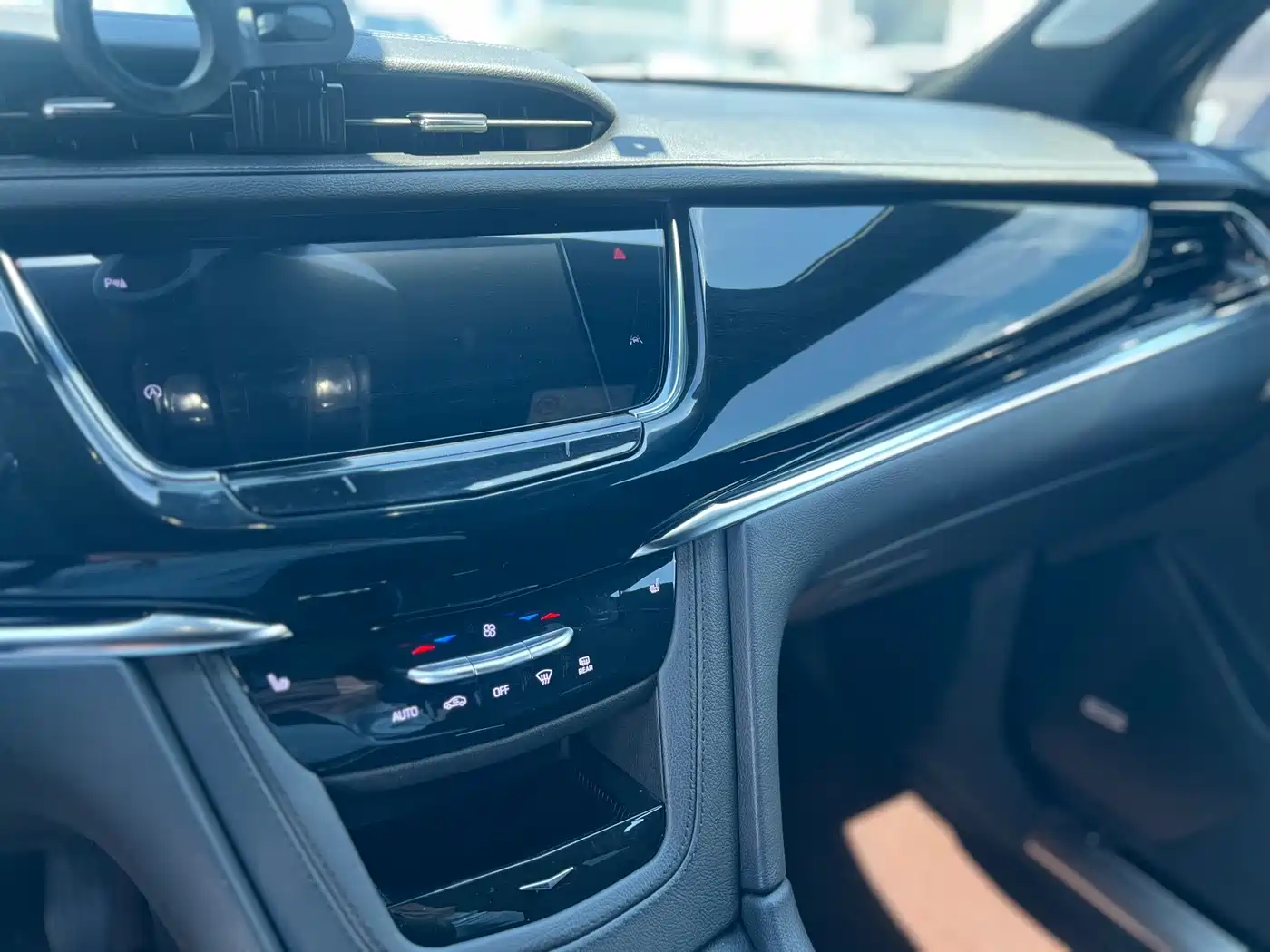 Cadillac XT6 2021 2.0T 6-Seater 2WD Luxury Edition фото 16