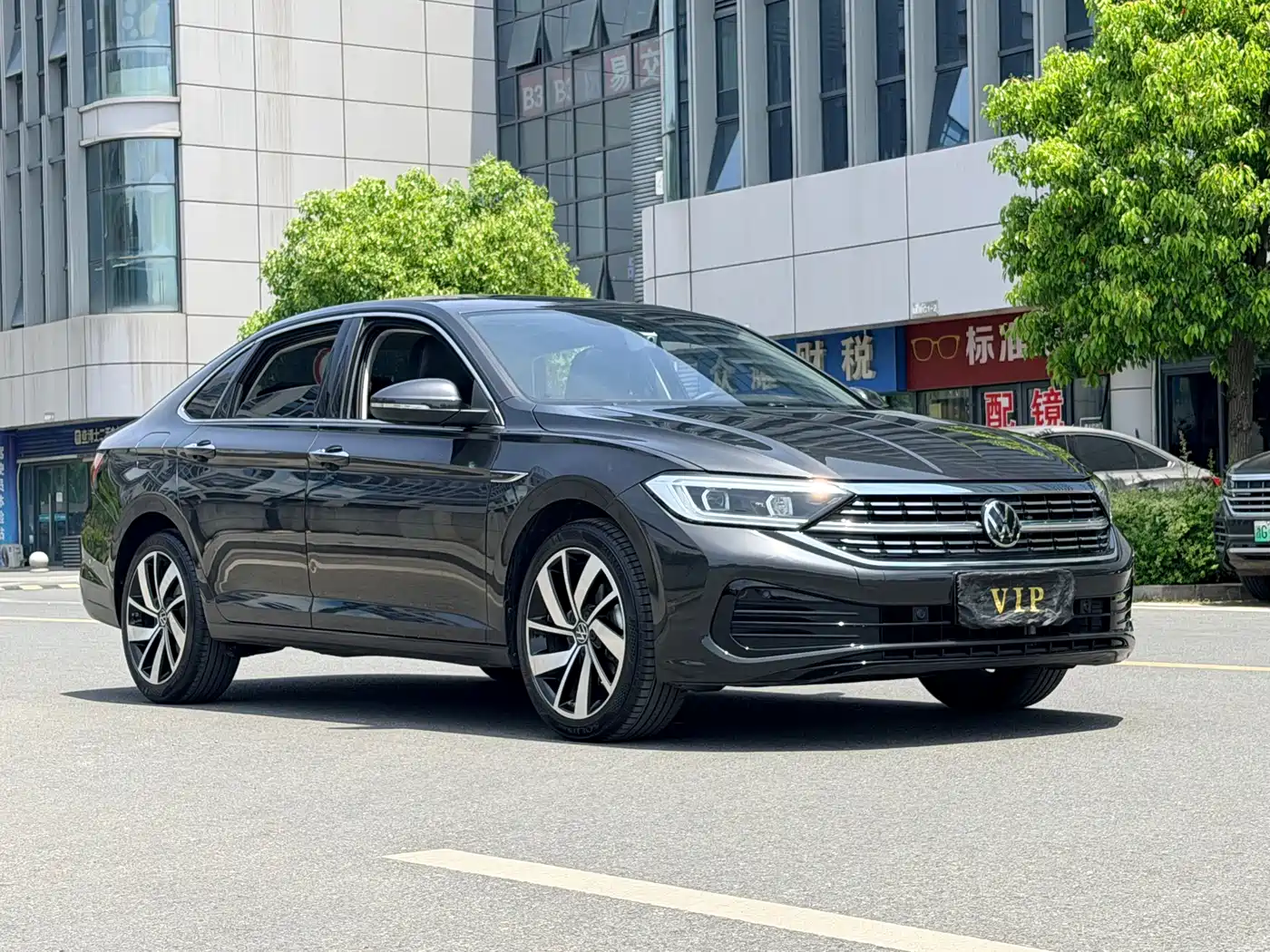 Volkswagen Sagitar 2023 300TSI DSG Excellence Edition фото 3