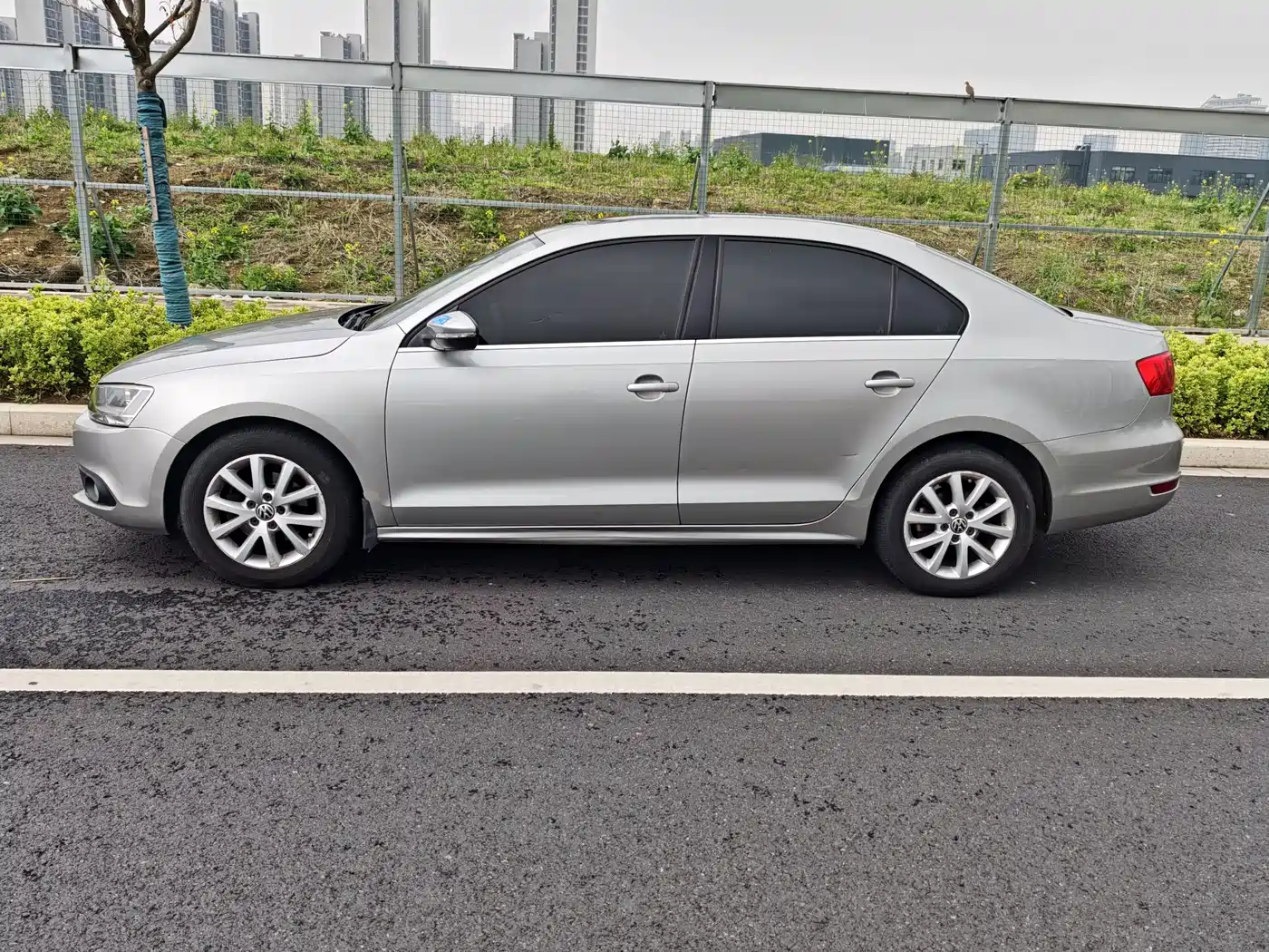 Volkswagen Sagitar 2012 Model 1.6L Automatic Fashion фото 4