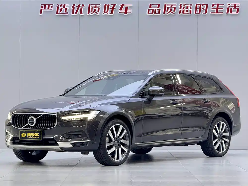 Volvo V90 2022 Cross Country B5 AWD Inscription