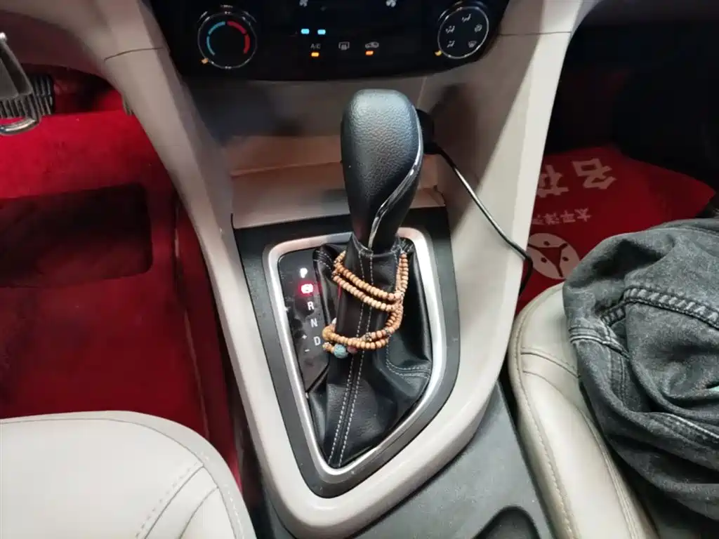 Buick Excelle 2017 15N Automatic Elite фото 14