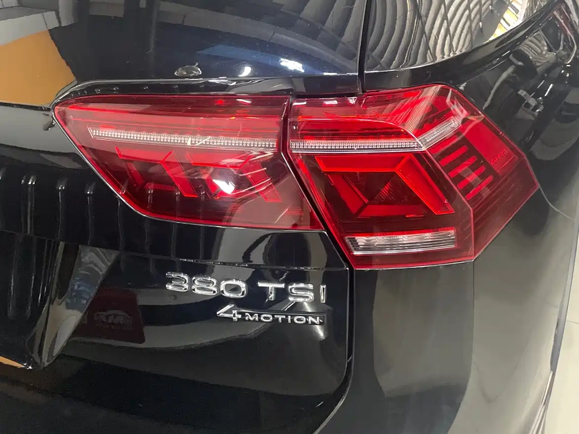 Volkswagen Tiguan L 2023 380TSI 4WD R-Line Flagship 7-seater фото 11
