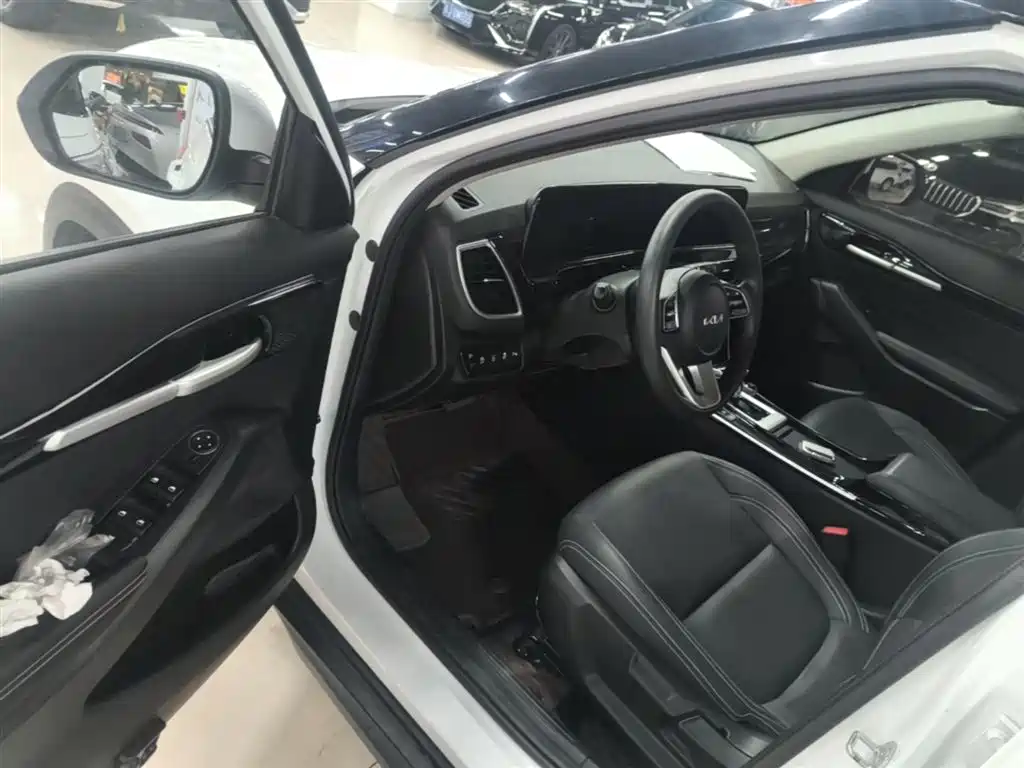 Kia Seltos 2023 1.5L CVT Comfort Edition фото 16
