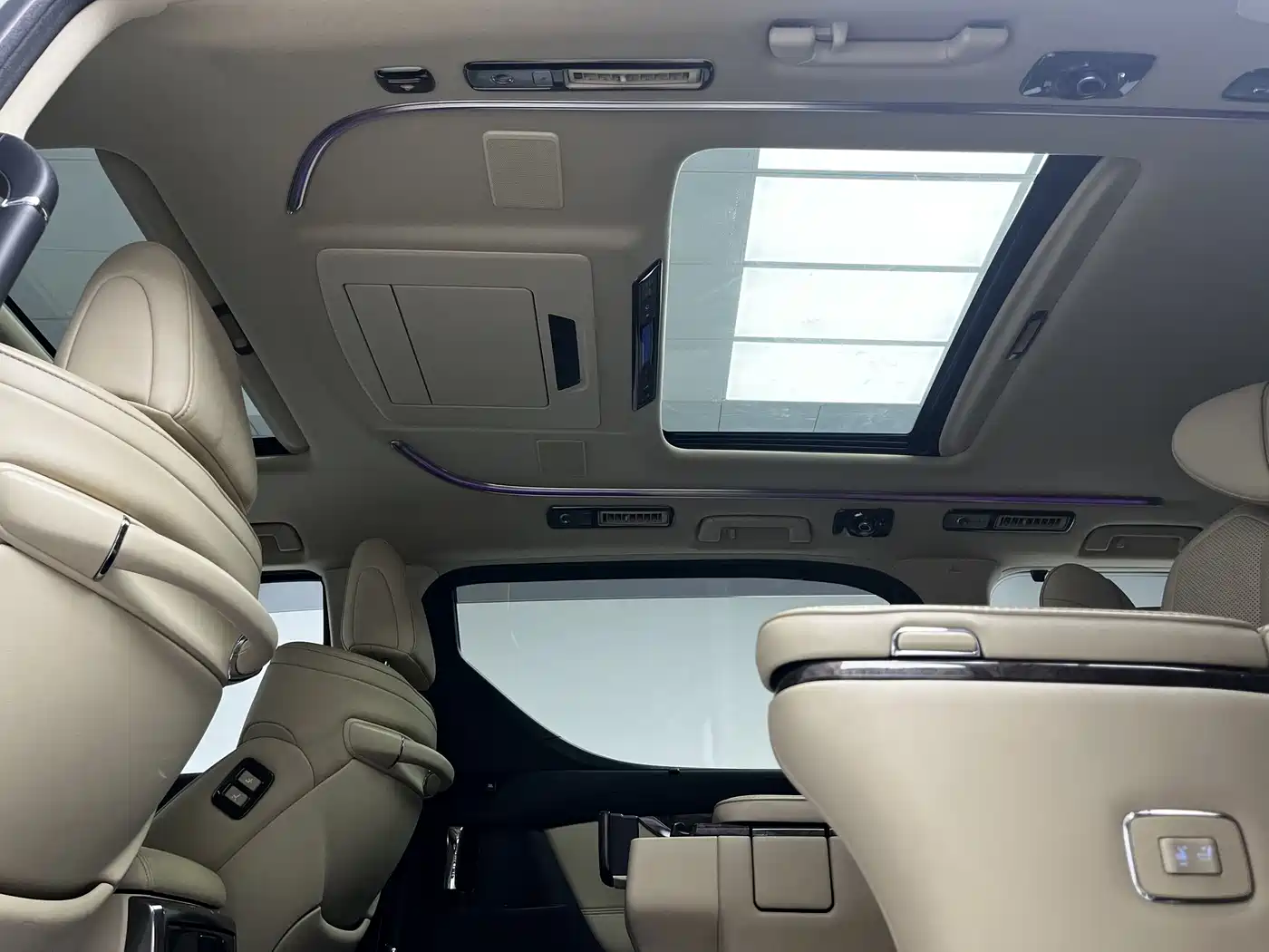 Toyota Alphard 2018 Facelift 3.5L Premium Edition фото 5