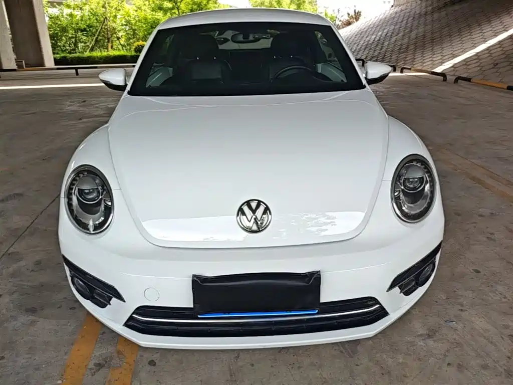 Volkswagen Beetle 2017 180TSI Enjoy фото 3