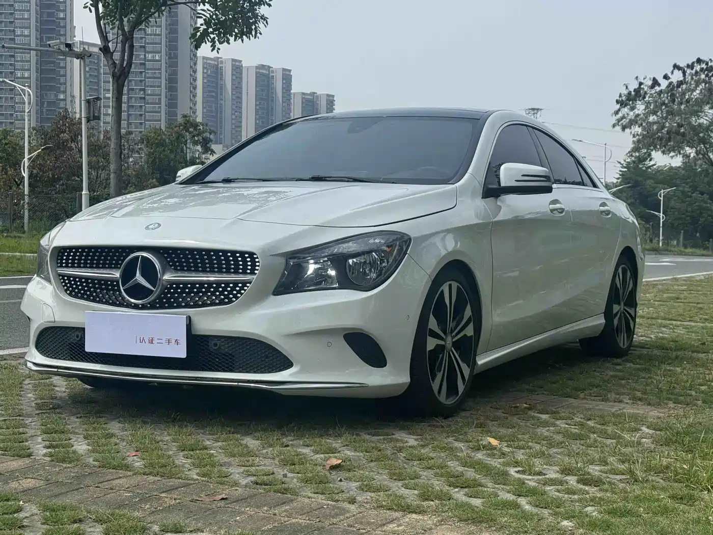 Mercedes-Benz CLA (Import) 2016 CLA 200 Sport фото 2
