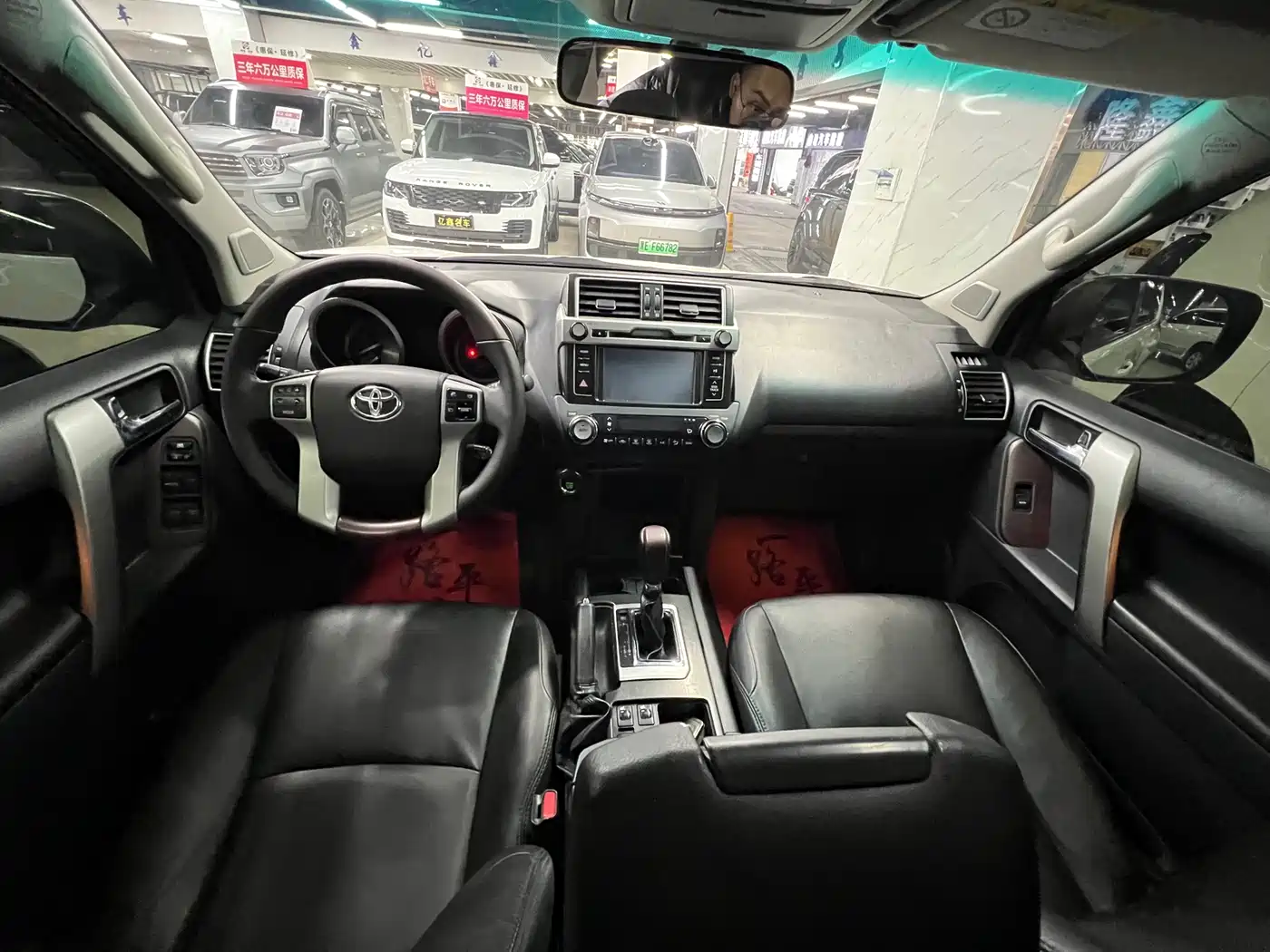 Toyota Prado 2014 4.0L Automatic TX-L фото 7