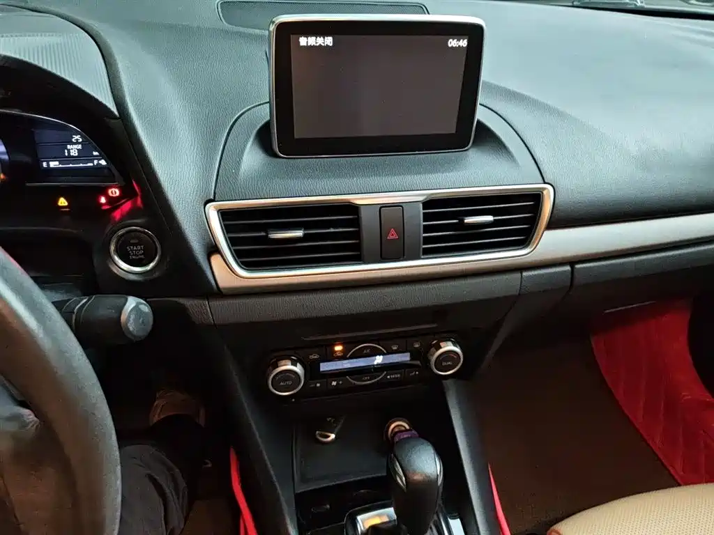 Mazda Mazda3 Axela 2014 2014 Sedan 2.0L Automatic Flagship