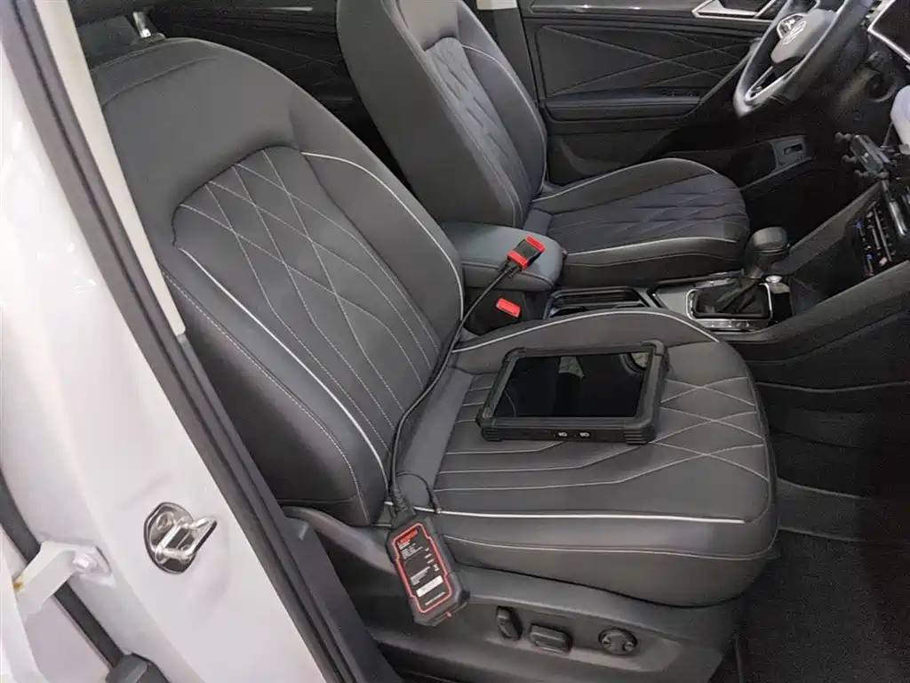 Volkswagen Tiguan L 2023 330TSI Auto 2WD R-Line Premium Edition фото 25