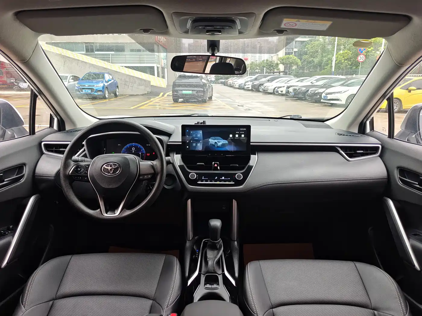 Toyota Frontlander 2024 2.0L CVT Elite Edition фото 7