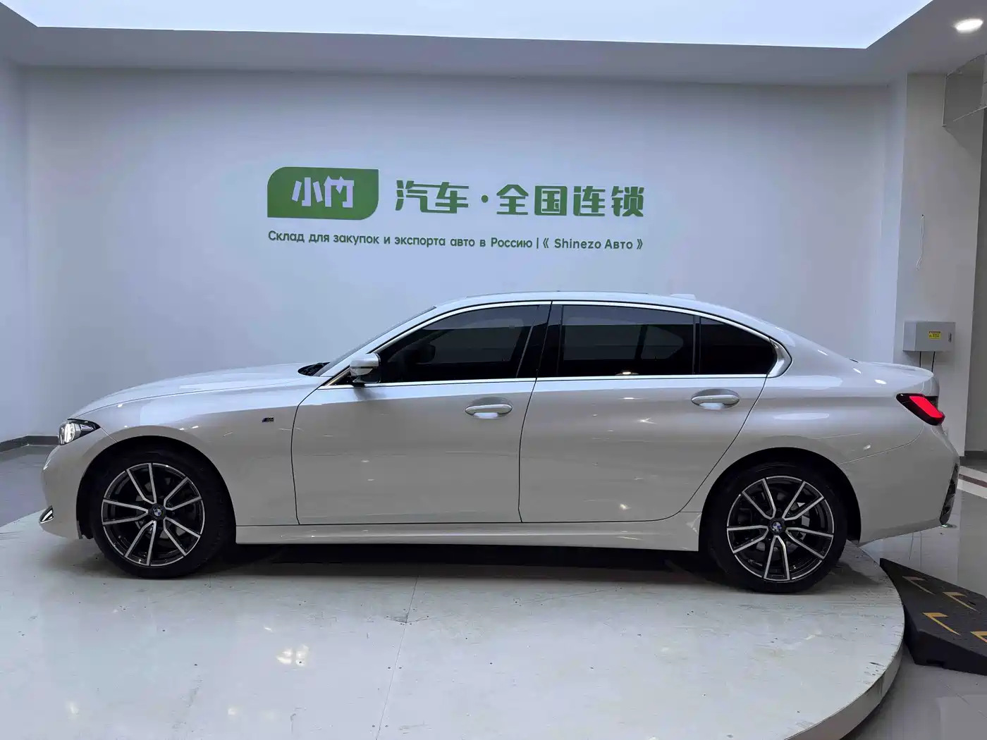 BMW 3 Series 2023 320Li M Sport Package фото 20