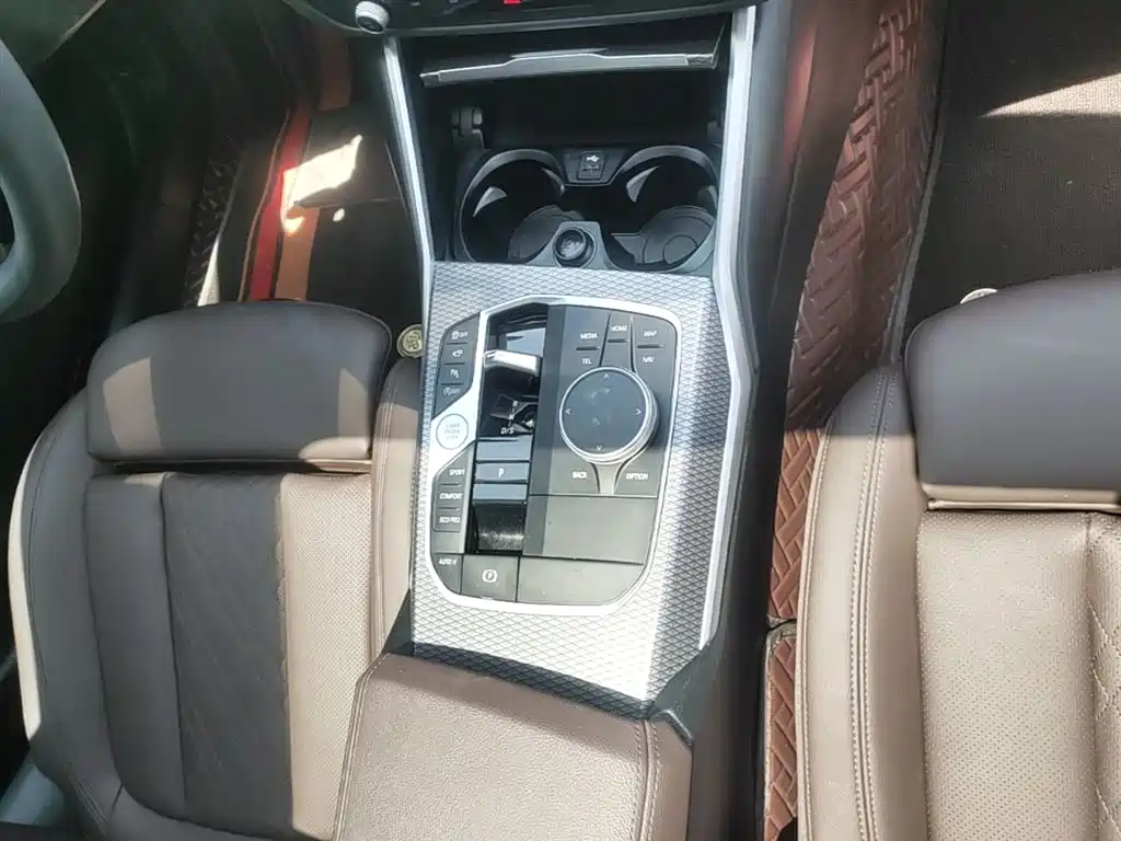 BMW 3 Series 2024 325Li M Sport Shadowline Package фото 21
