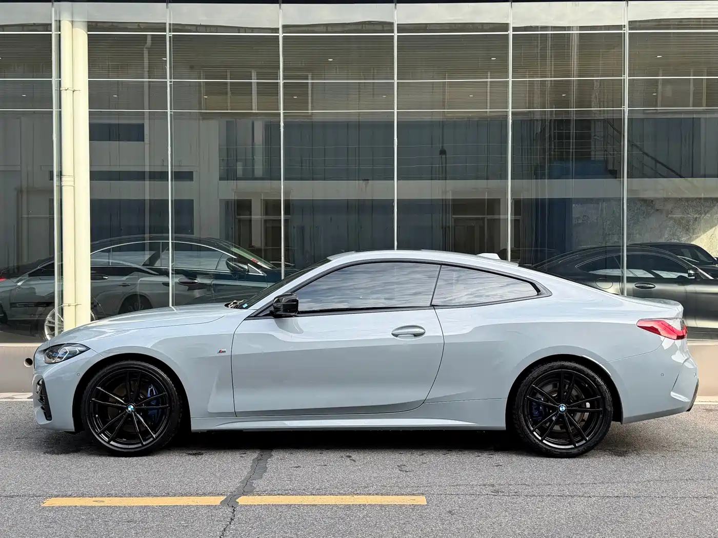 BMW 4 SERIES