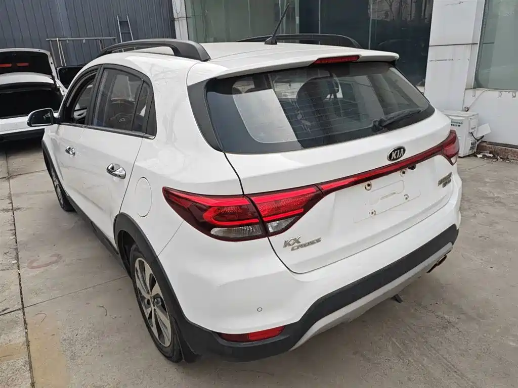Kia KX CROSS 2018 1.6L Automatic Smart Sunroof Edition фото 23