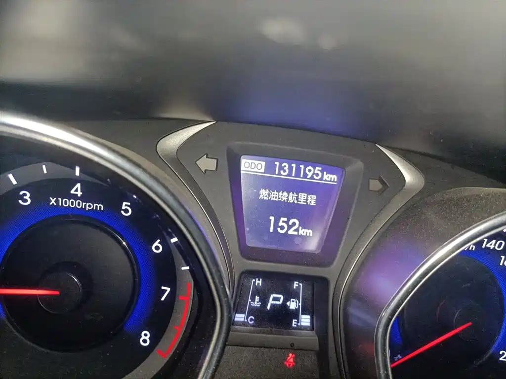 Hyundai Langdong 2016 1.6L Automatic Premium Edition фото 5