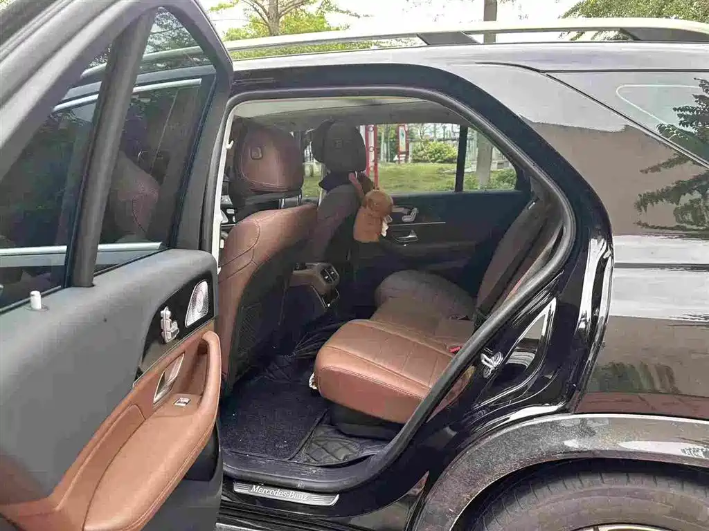Mercedes-Benz GLE 2025 GLE 350 4MATIC Fashion фото 3