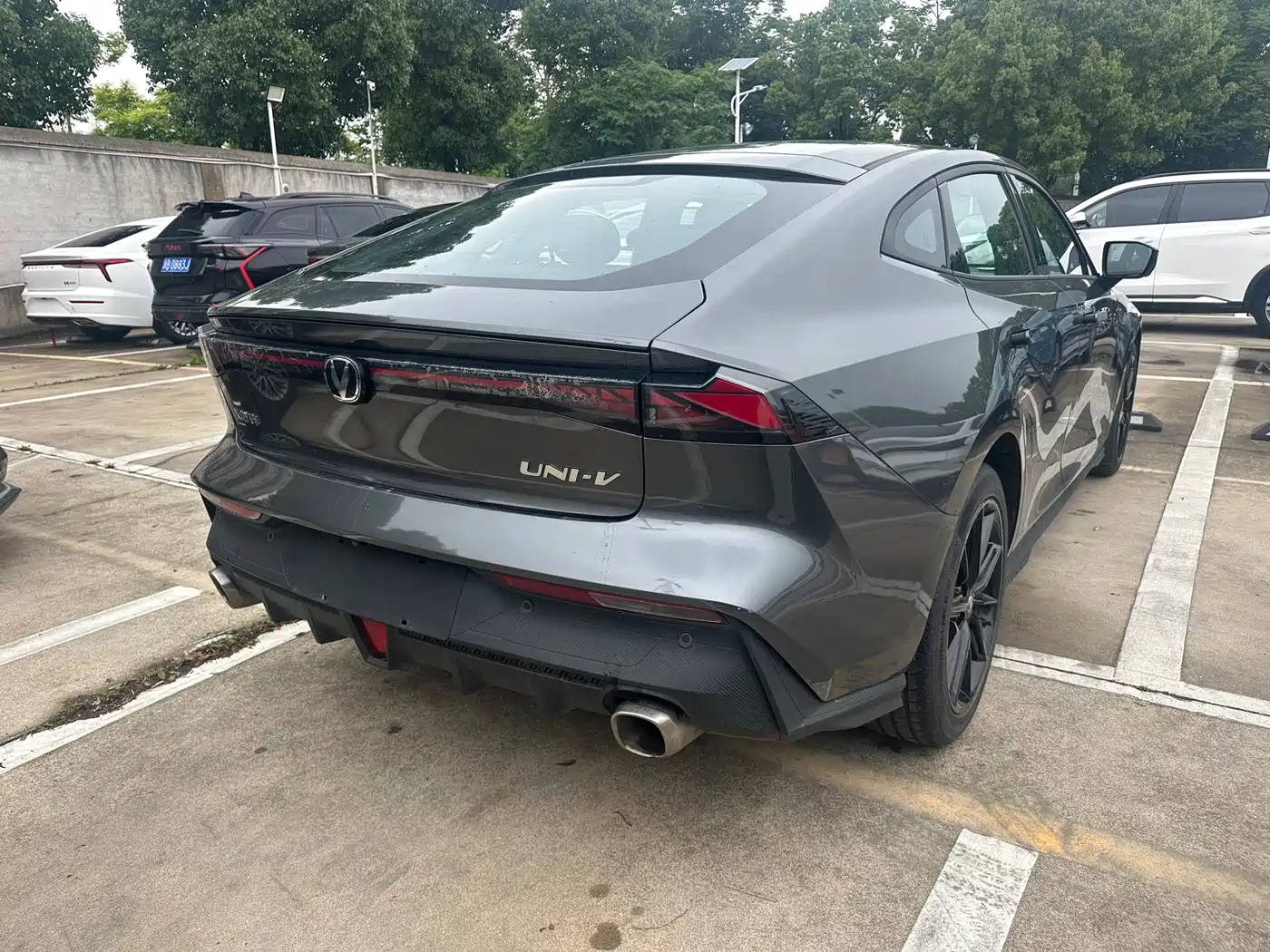 CHANGAN UNI-V