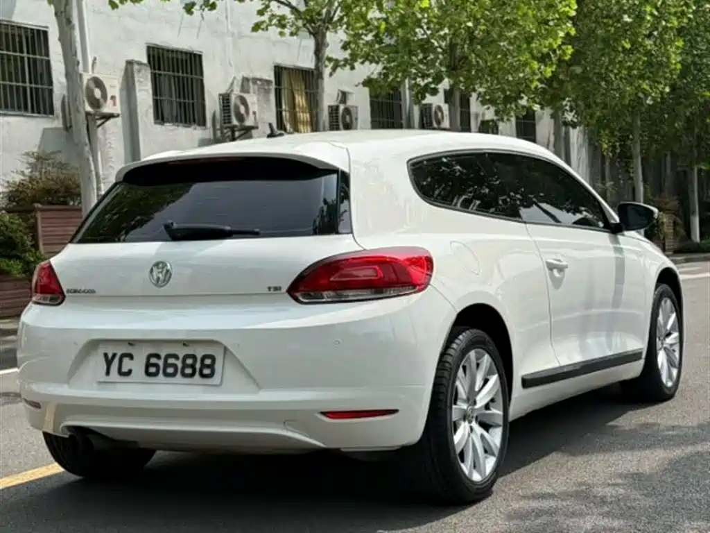 Volkswagen Scirocco 2009 1.4TSI Style Edition фото 8