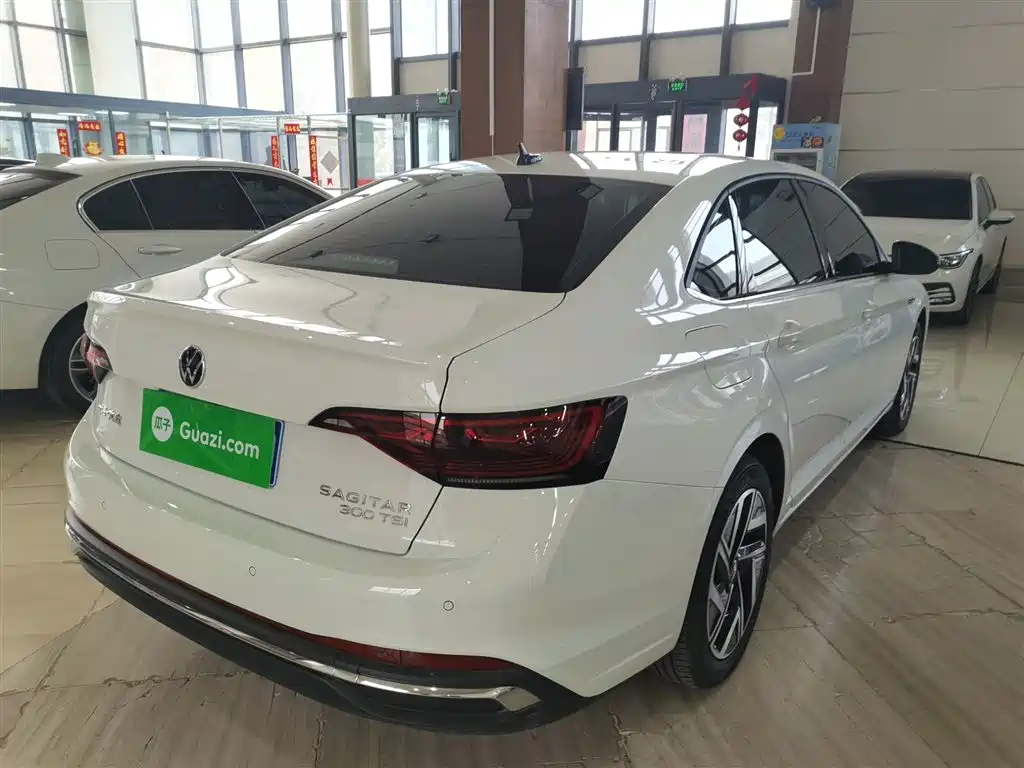 Volkswagen Sagitar 2025 300TSI DSG Flying Leap Edition фото 7