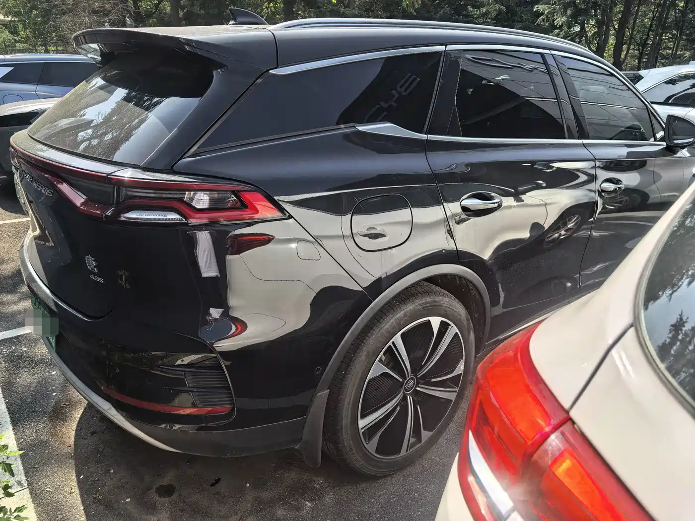 Photo 5 - BYD Tang New Energy