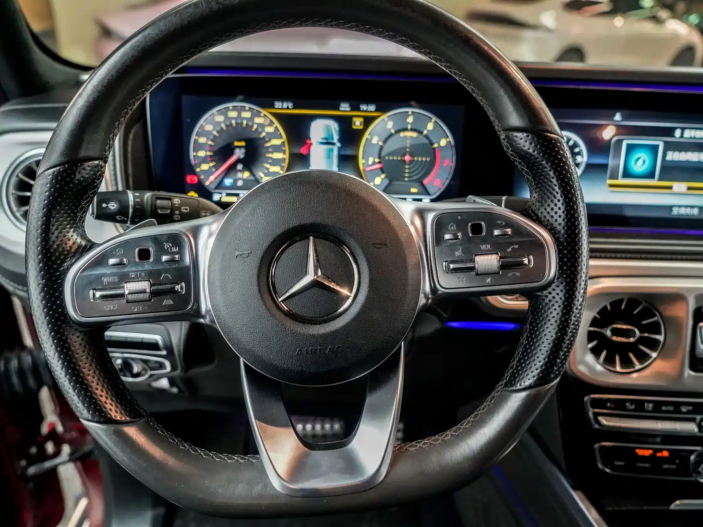 Mercedes-Benz G-Class 2021 G 500 Blazing Flame Special Edition фото 10