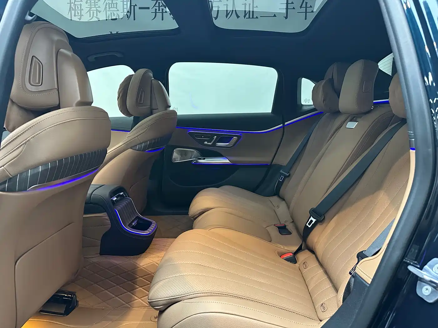Mercedes-Benz E-Class 2024 Model E 300 L Luxury фото 17