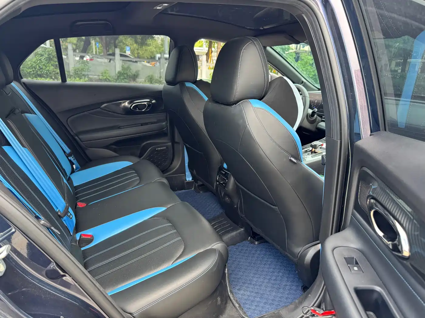 GAC Trumpchi Trumpchi Emkoo 2022 270T DCT J16 Galaxy Fighter Edition фото 8